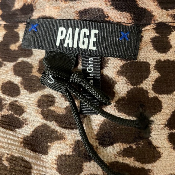 PAIGE Cleobelle Leopard Silk V-Neck Blouse NWT - Picture 14 of 16